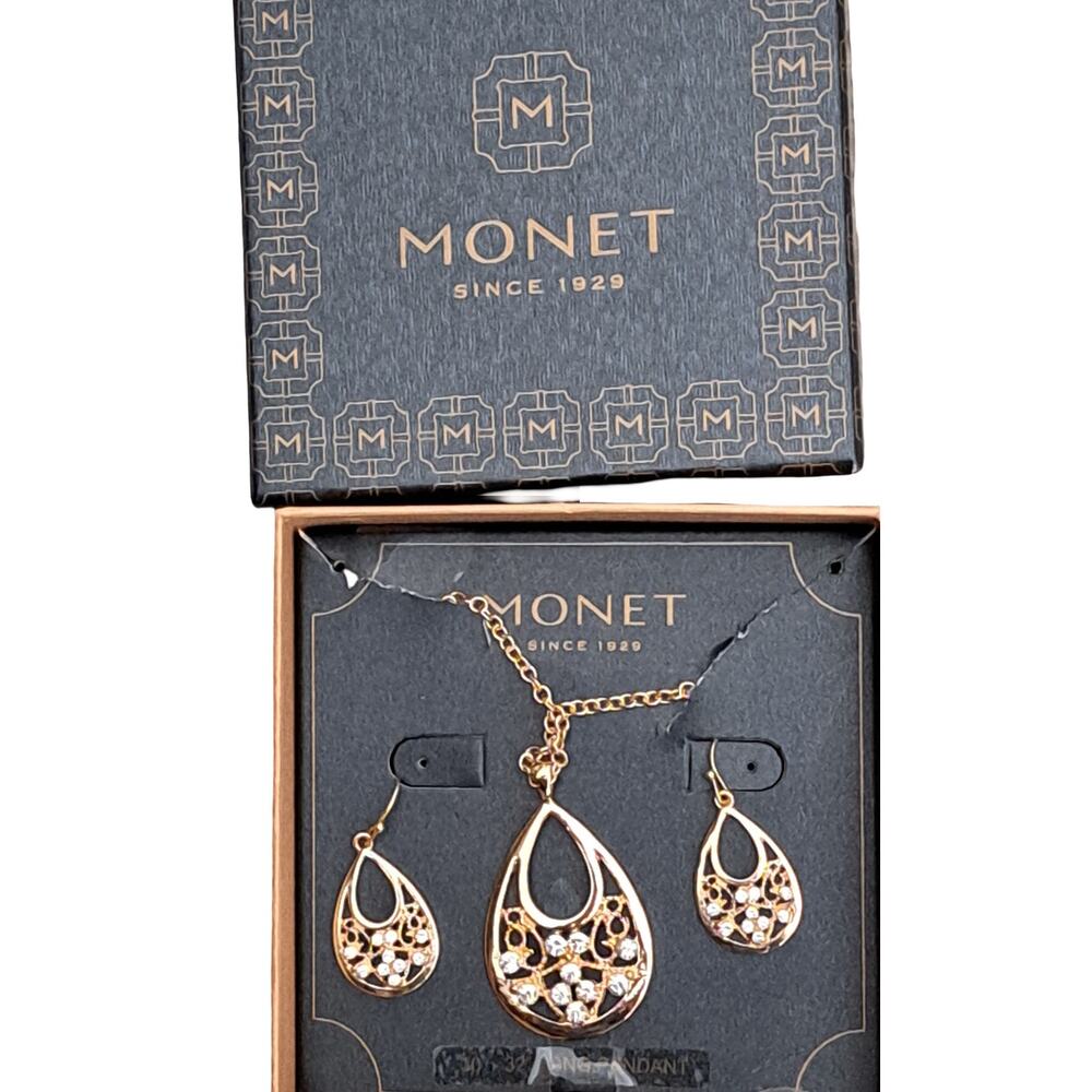 Monet Gold Tone Teardrop Filigree Necklace & Earrings Set 28" Adjustable New